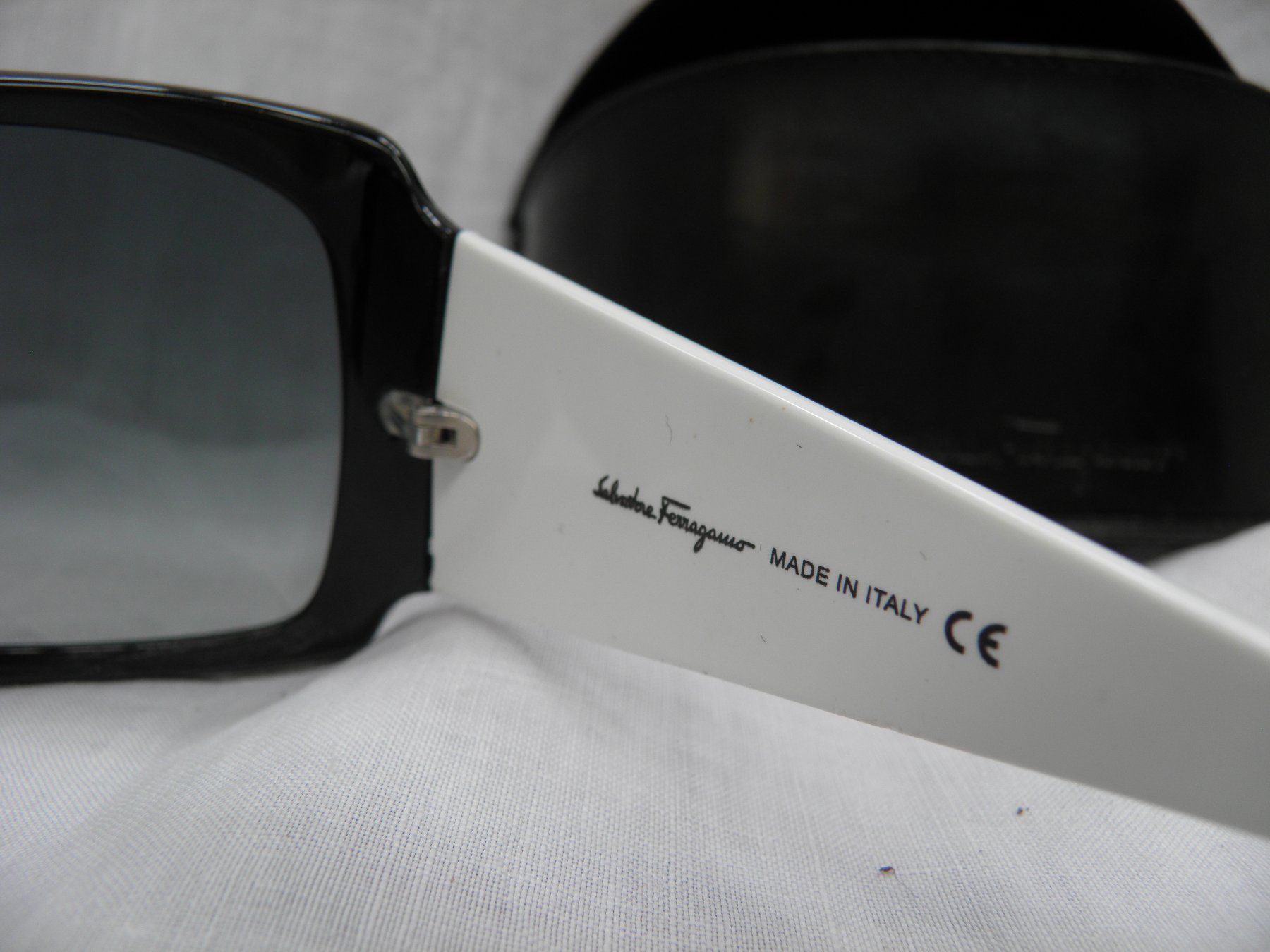 Salvatore Ferragamo Occhiali & Lenti: Sonnenbrille SALVATORE FERRAGAMO – Usato da Rüti ZH venduto da corvus-corvus 3
