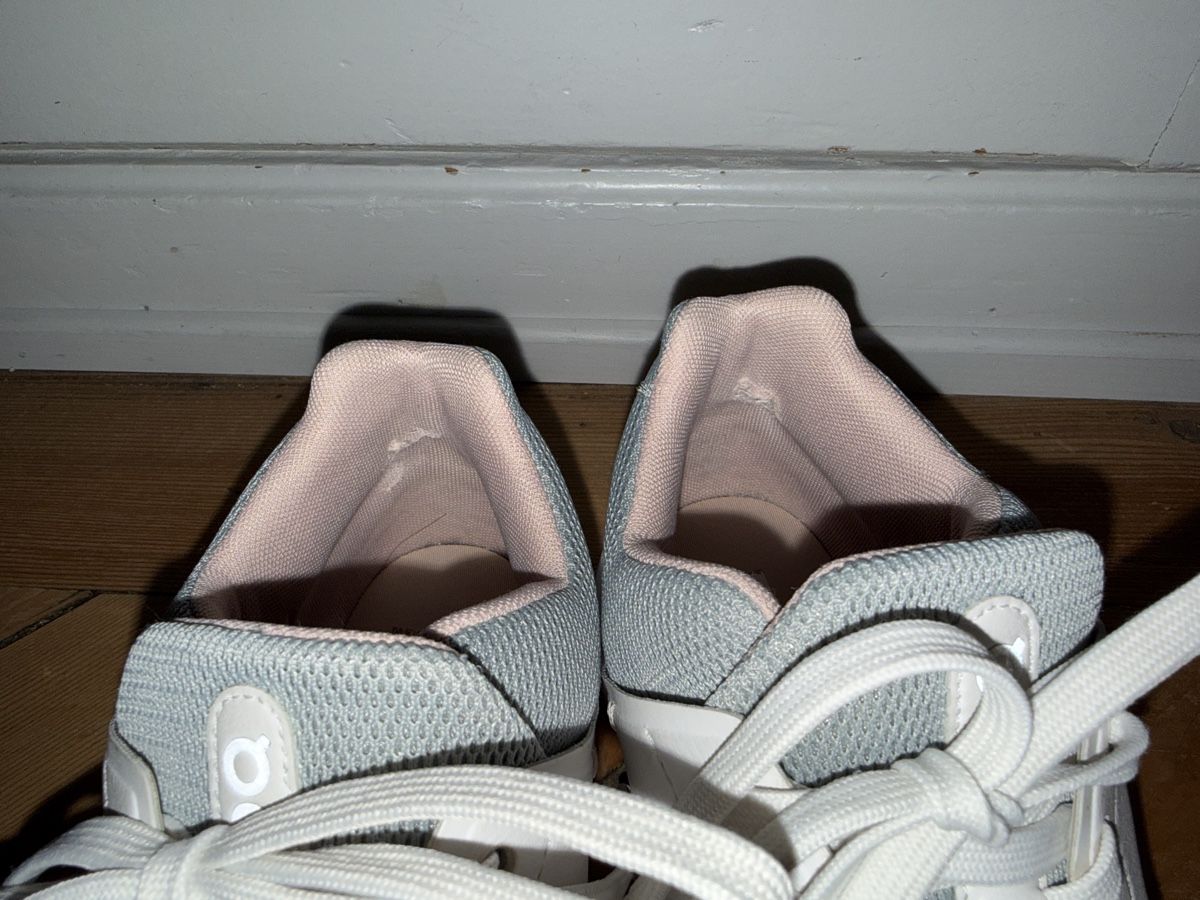 On Scarpe da donna: ON The Roger 41 – Usato da Winterthur venduto da adi_sqz 4
