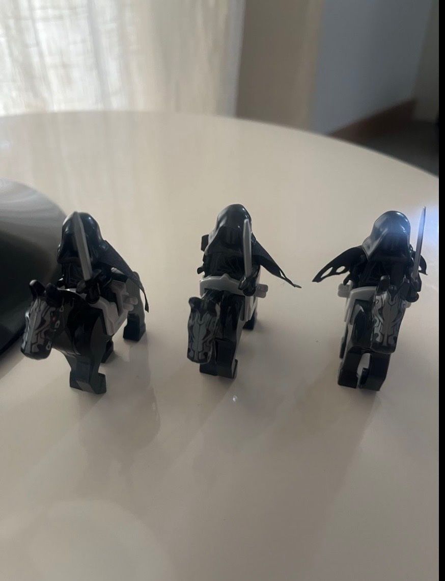 Spielzeuge: Nazgul Figuren auf Pferd  Herr der Ringe – Gebraucht aus Zürich von Krameroni