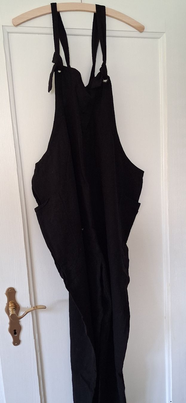 Jumpsuits: Jumpsiut Schwangerschaft L – Gebraucht aus Zunzgen von NiBe99