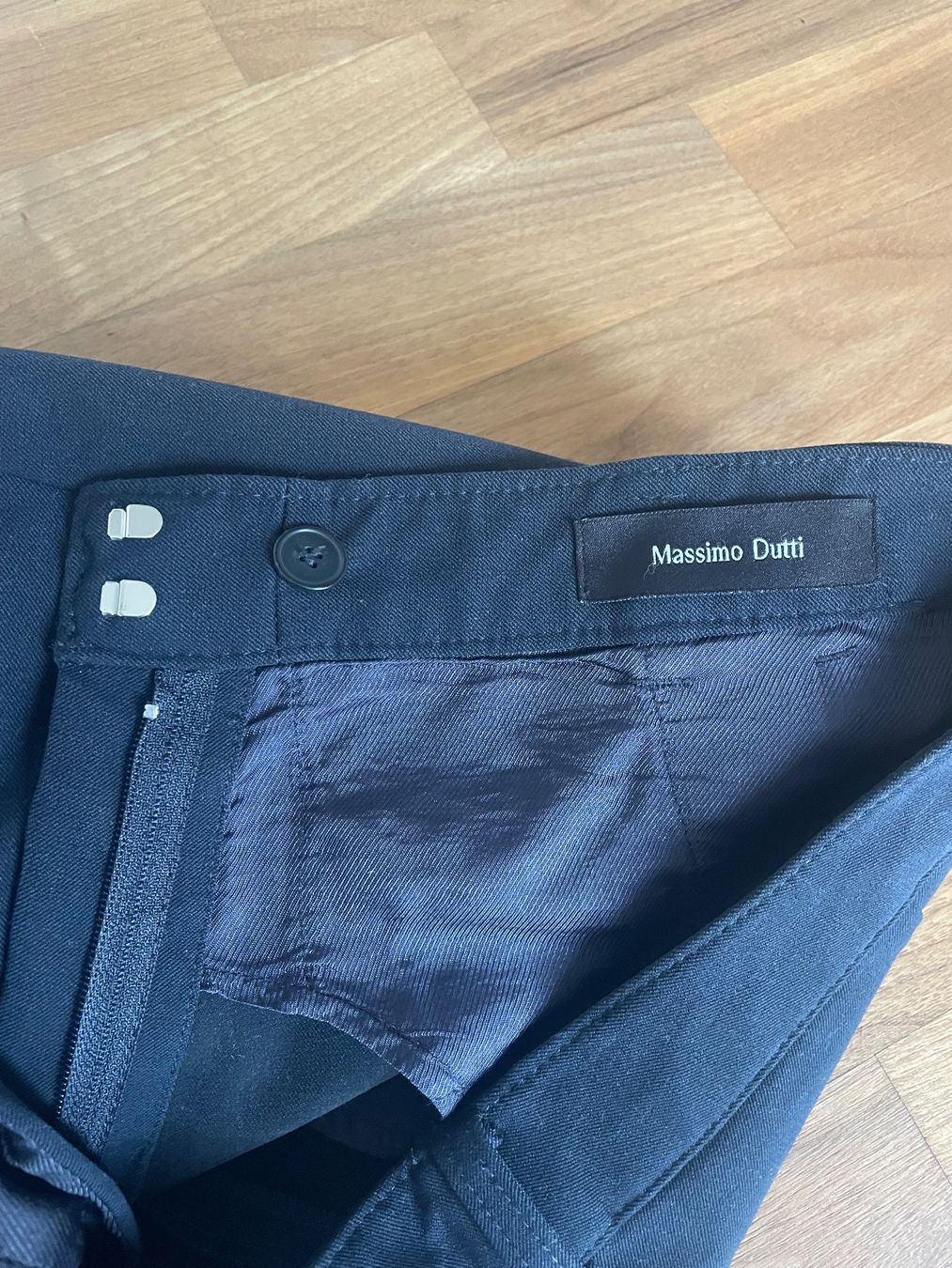 Massimo Dutti Pantaloni: Hose von Massimo Dutti – Usato da Bourguillon venduto da gartenwohnen 2