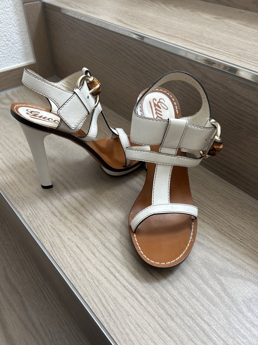 Gucci Chaussures femmes: Gucci Sandalen – D'occasion à Eschenbach LU par RAFFAELE20