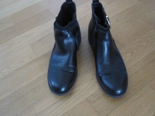 Damenschuhe: Schuhe. – Gebraucht aus Ehrendingen von spanky11