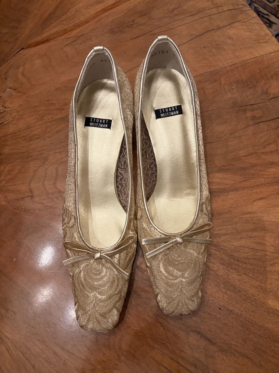 Stuart Weitzman Scarpe da donna: Damen Pumps Stuart Weitzmann goldig Grösse 37.5 – Usato da Zürich venduto da mimikiki100