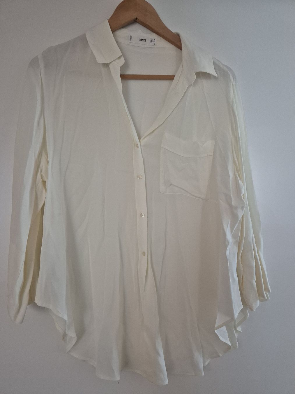 Mango Blusen: mango bluse  – Gebraucht aus Gossau Zh von A-Terrinha