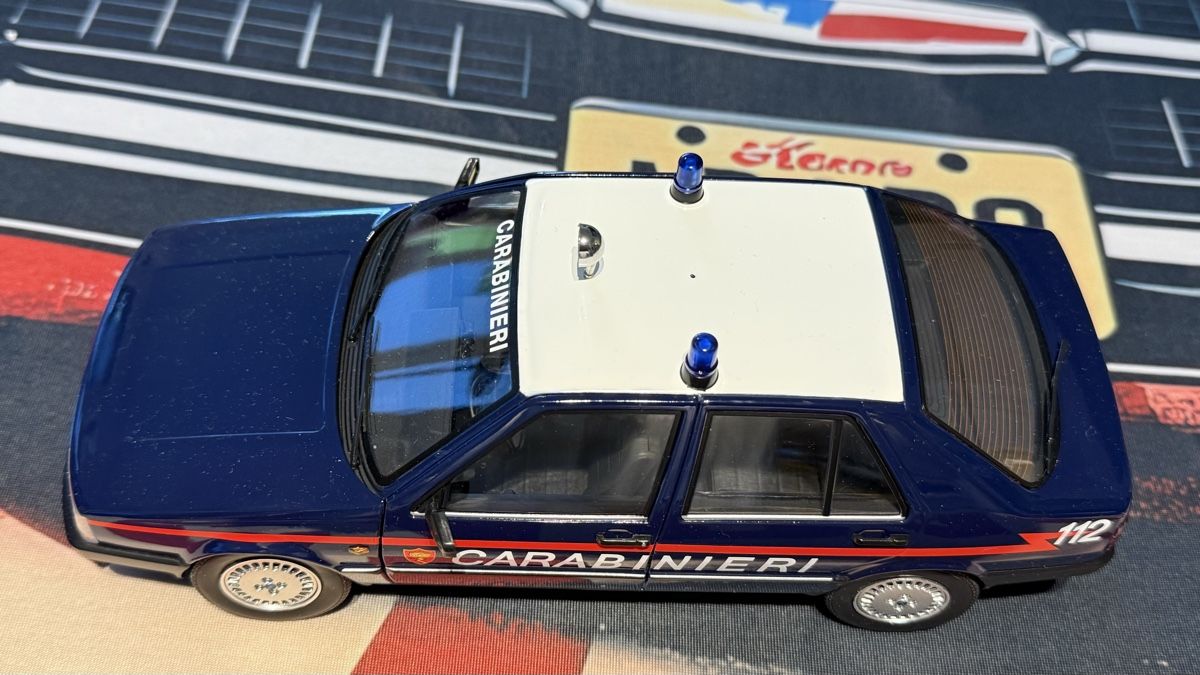 Fiat Modellini d'auto: Carabinieri Fiat Croma 1:18 – Nuovo (secondo la descrizione) da Basel venduto da Zomeg 6