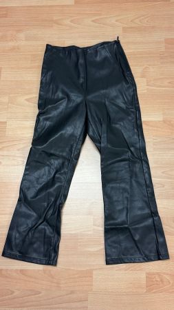 AMISU Hose Kunstleder schwarz Gr. 40 neuwertig