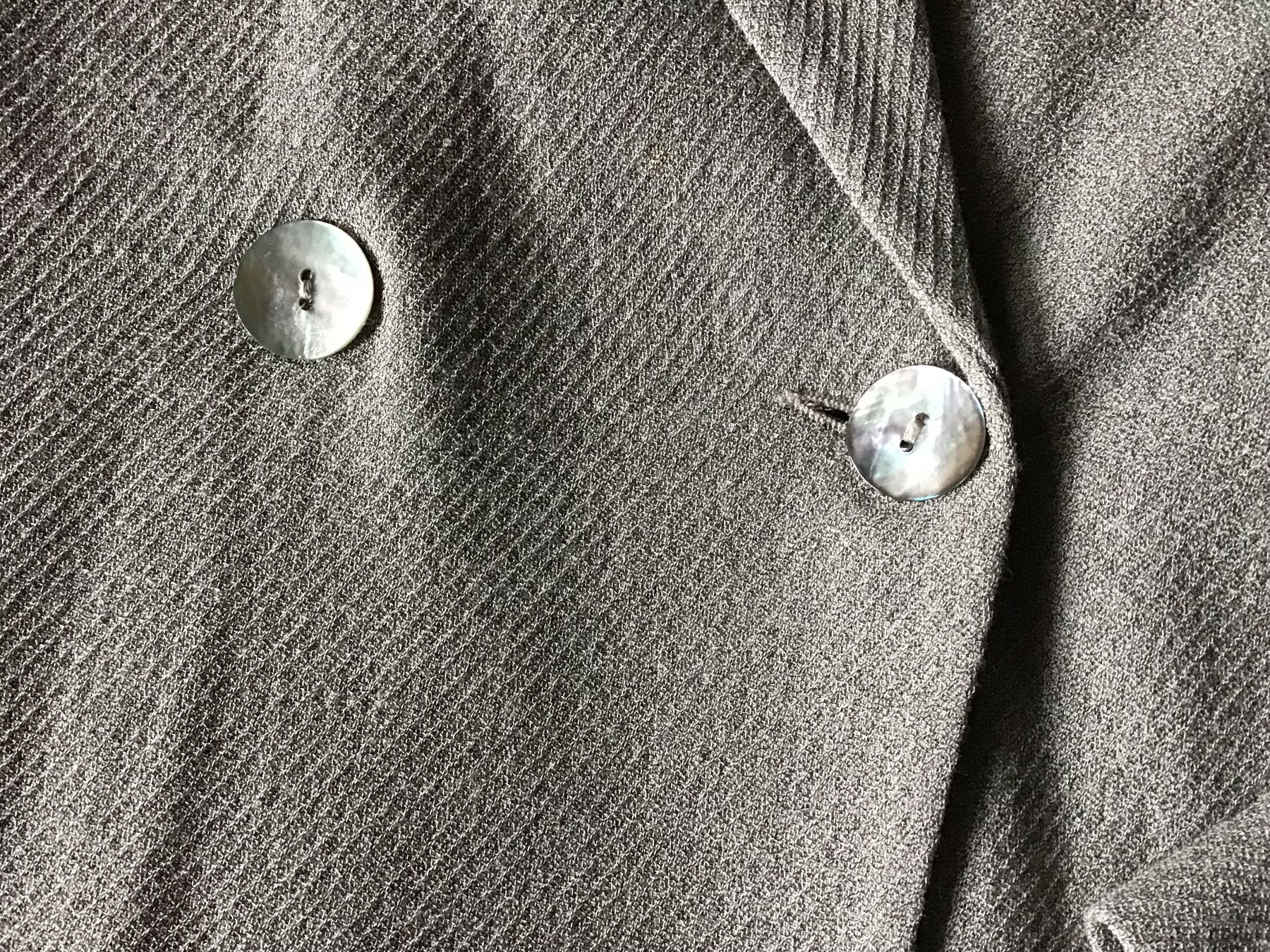 H&M Giacche: Schicker Damen Blazer Gr. 46 mit Perlmuttknöpfen – Usato da Weggis venduto da Tupferl 1