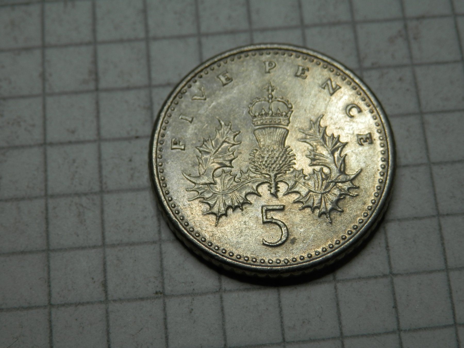Tutti le monete: Großbritannien 5 Pence, 1990 – Usato da Weiach venduto da weiach81