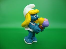 SCHLUMPFINCHEN MIT EIS SCHLEICH 1984 5,5CM