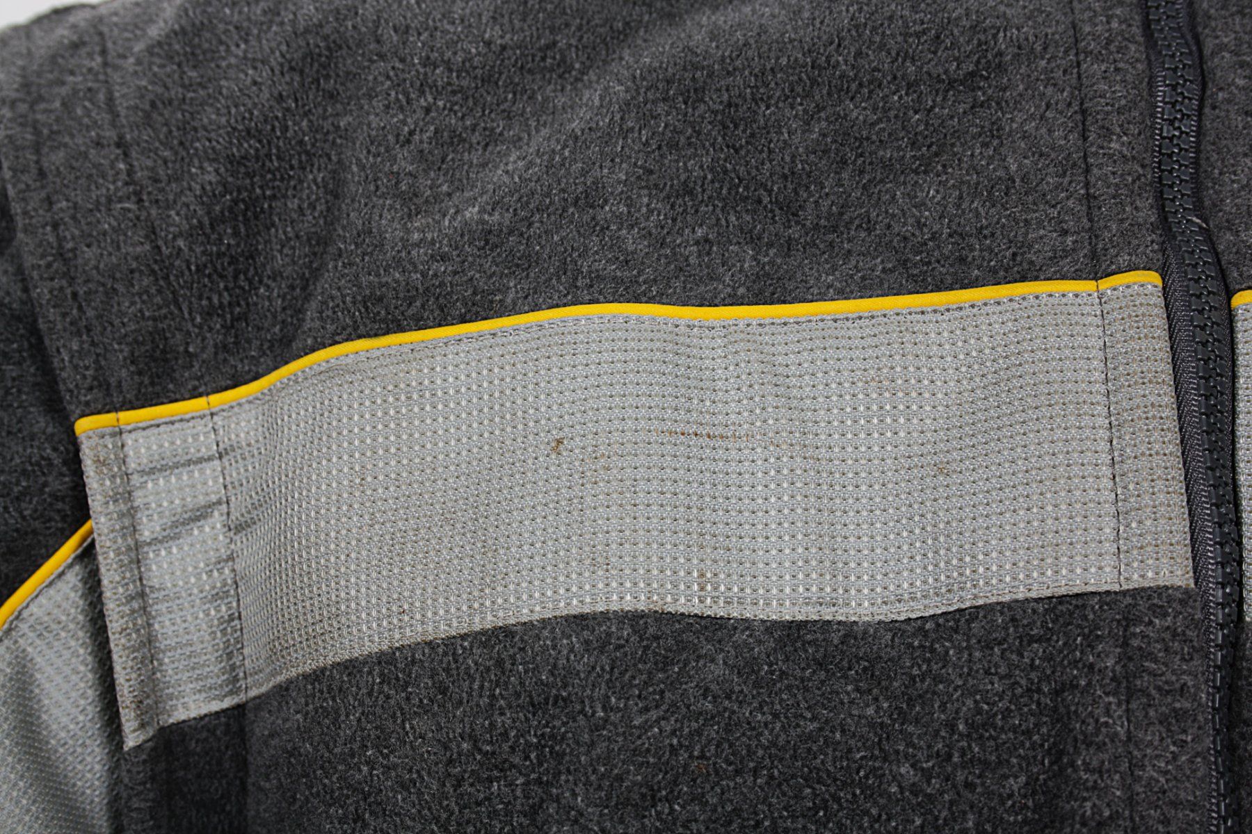Giacche: Fleecejacke grau – Usato da Zollikofen venduto da Restwert_Zollikofen 6