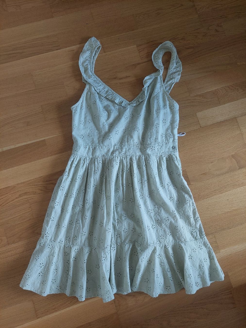 Guess Vestiti: mintfarbenes Kleid von Guess – Usato da Wallisellen venduto da eli_w9y6