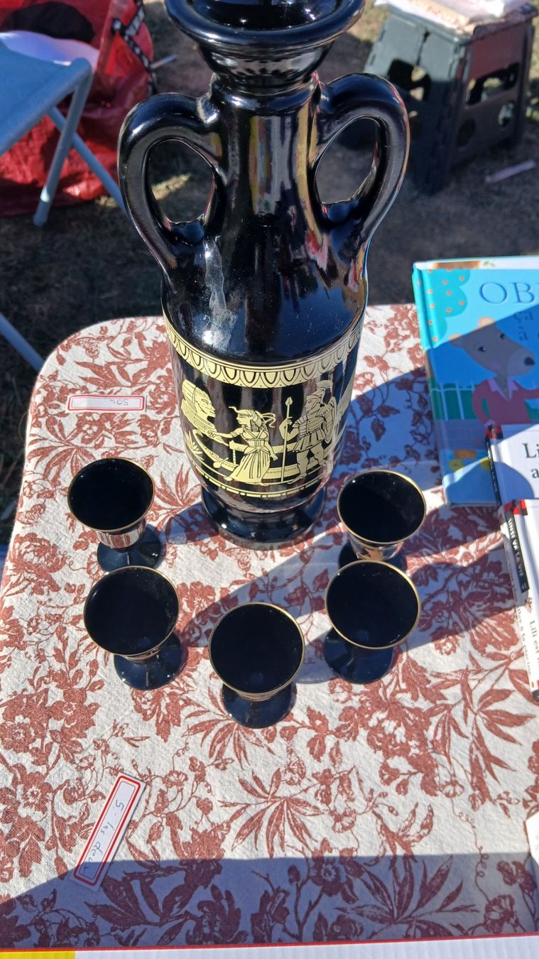 Bottiglie: Bouteille en verre obscure – Nuovo e nell'imballaggio originale da Grand Lancy venduto da ampoule