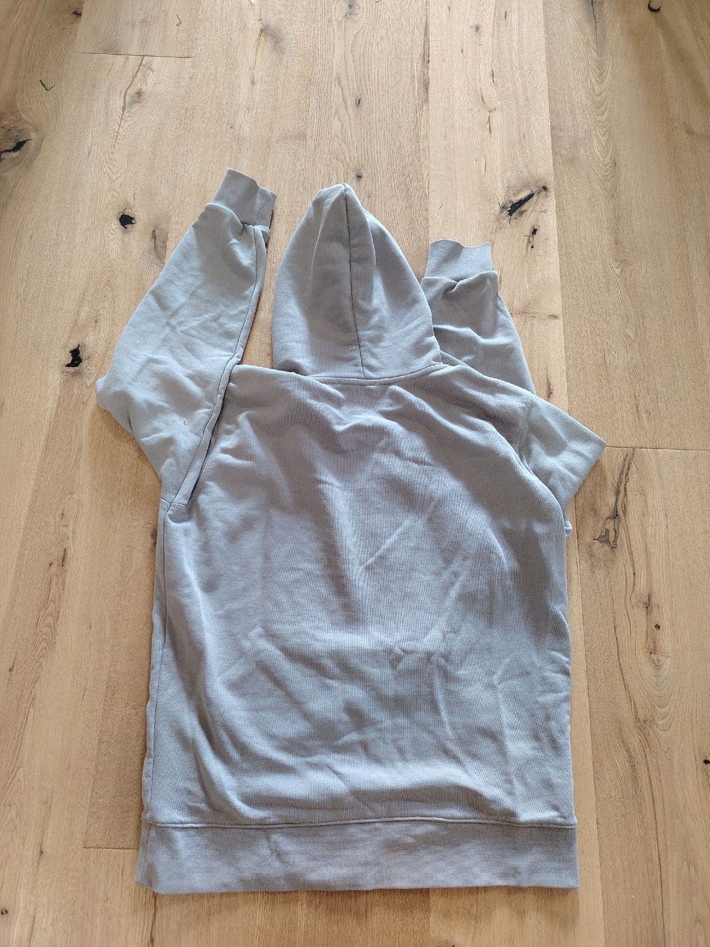 Loewe Pullover & Sweatshirts: Loewe Kapuzenpullover grau – Gebraucht aus Matzingen von sel_h9dl 4