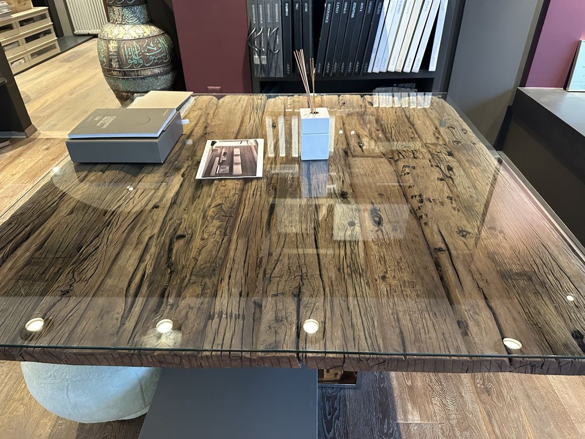 Tavoli: Esstisch italienischer Designtisch NP 5.400 CHF – Usato da Zürich venduto da von_7vbl 1