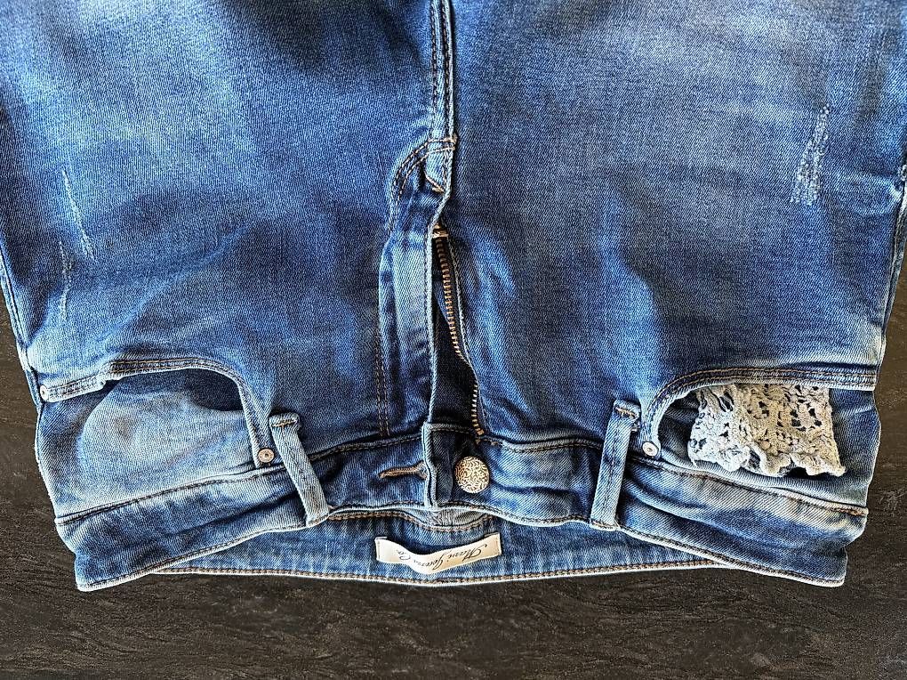Jeans: Jeans Gr. 30/30 – D'occasion à Siselen BE par lis_gl27 1