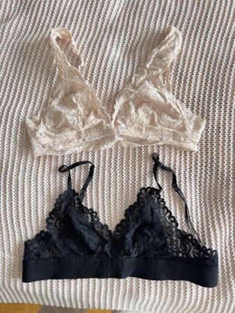 Paires de soutien-gorge dentelle
