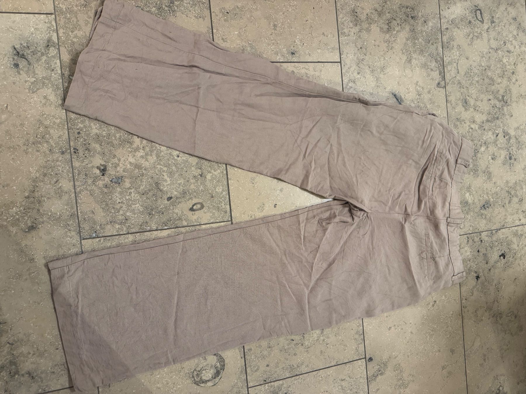 Pantalons: Stoffhose weit geschnitten – D'occasion à Muttenz par veroo8 1