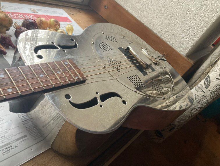 Strumenti musicali: Regal RC-1 Resonator guitar / dobro – Usato da Lajoux JU venduto da romaingogniat 5