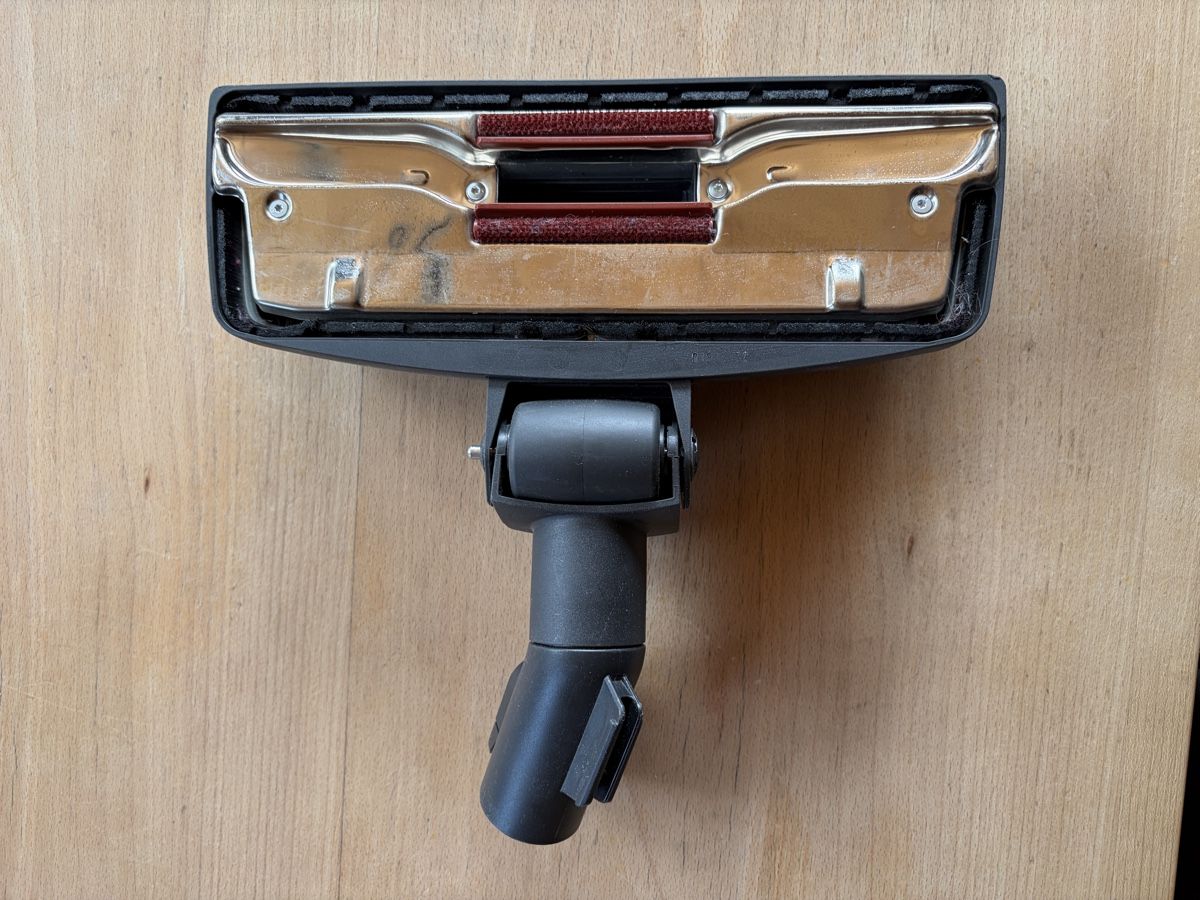 Miele Aspirapolveri & Accessori: Staubsauger Bodendüse Miele ALTEQ – Nuovo (secondo la descrizione) da Serneus venduto da pipo17 1