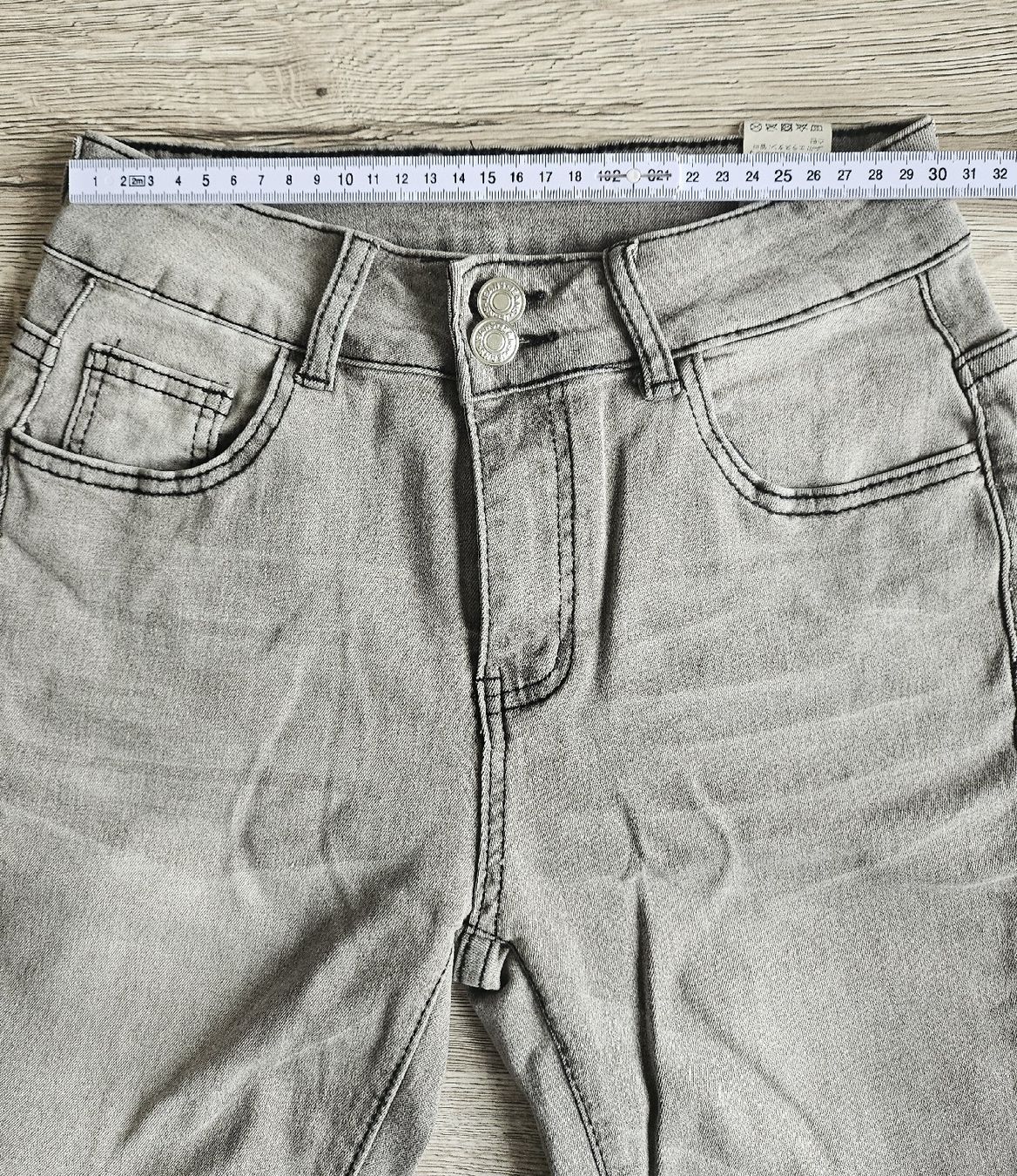Jeans: Graue Capri- Jeans, Grösse S/36, Neu! – Neu und originalverpackt aus Hunzenschwil von nudget 4