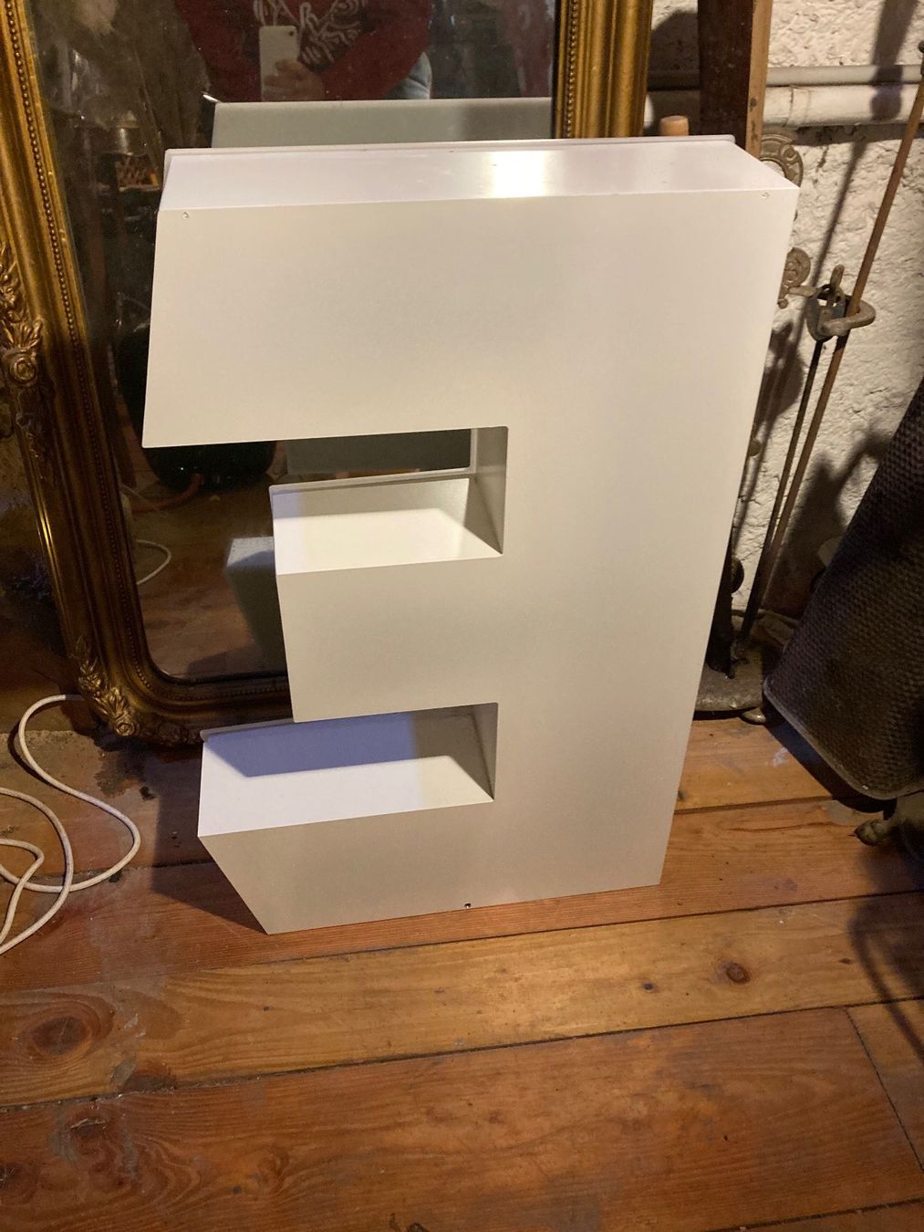 Tutte le decorazioni: Lettre E enseigne Licht Neon E Leuchtbuchstabe – Usato da St-Cierges venduto da LeRegain 3
