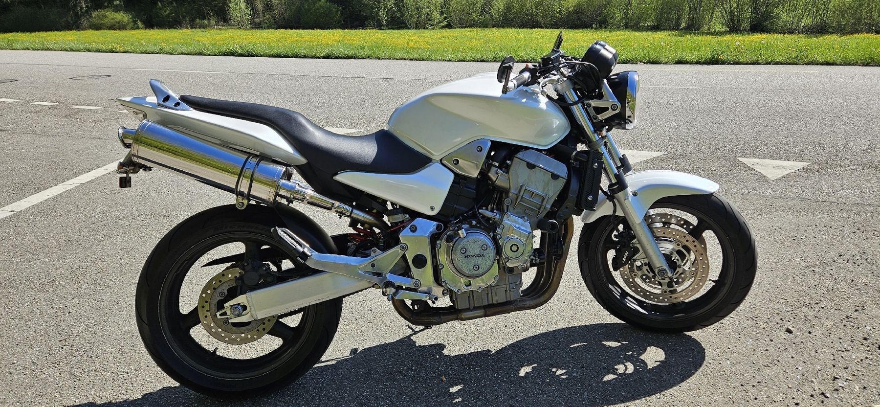 Honda Strasse: Honda Hornet 900 – Gebraucht aus erschwil von corneliav