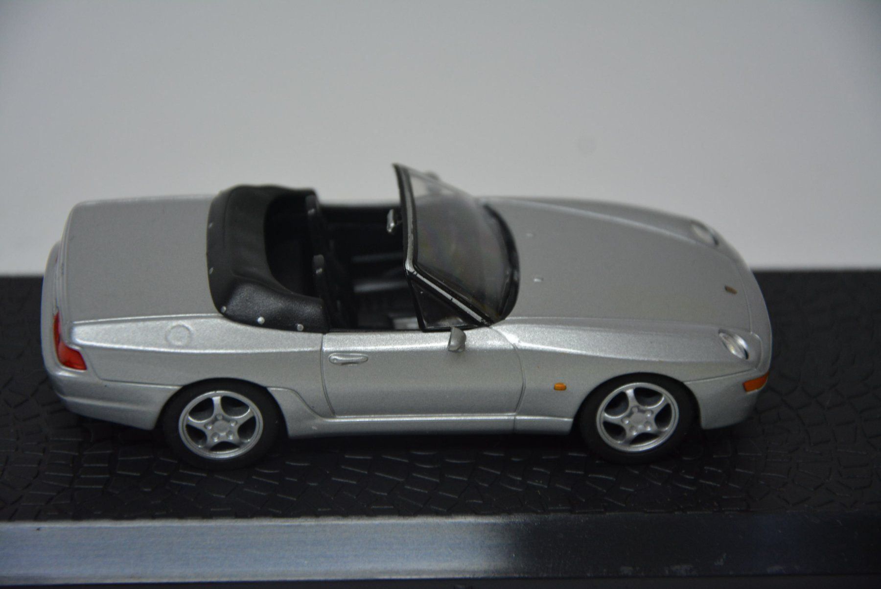 Porsche Modellini d'auto: Porsche 968 Cabrio 1993 , 1:43 – Nuovo (secondo la descrizione) da Goldach venduto da Feivel9 5