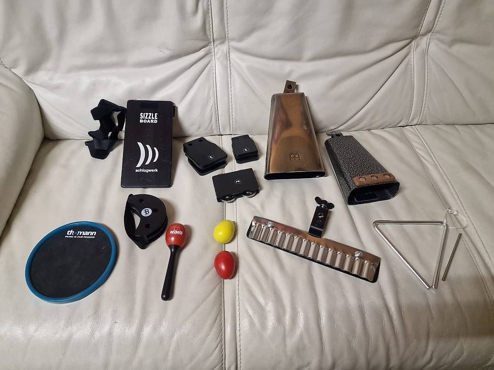 Musikinstrumente: Percussion – Gebraucht aus Mur (Vully) FR von Bigwhite