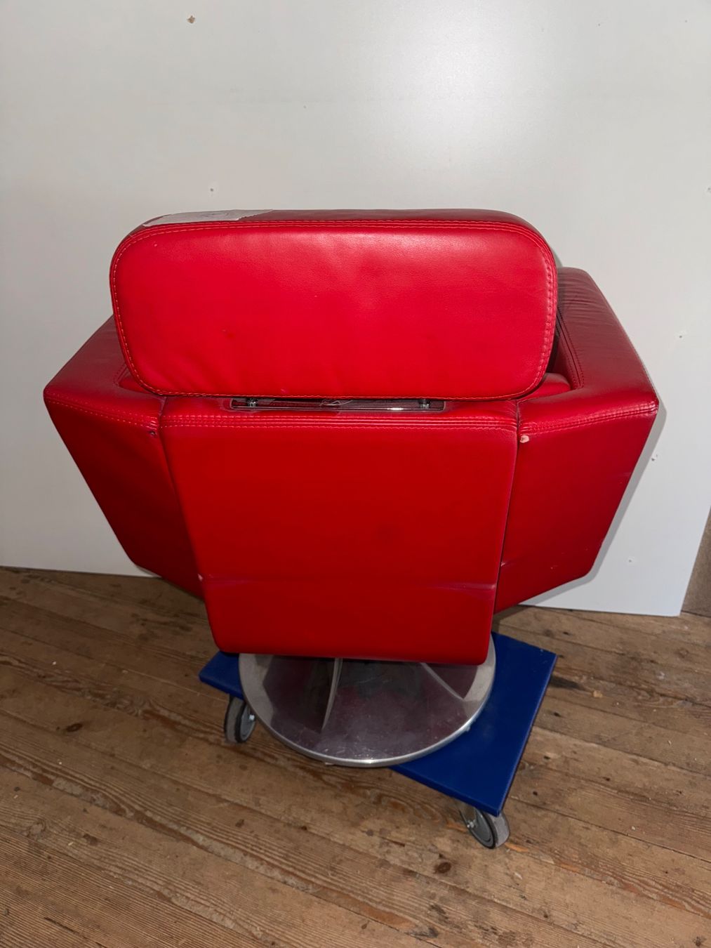 Giroflex Stühle: Stoll Giroflex 21 - 6091 Designed by Paolo Fancelli - Nr.3 – Defekt aus Aesch ZH von superpotato 3