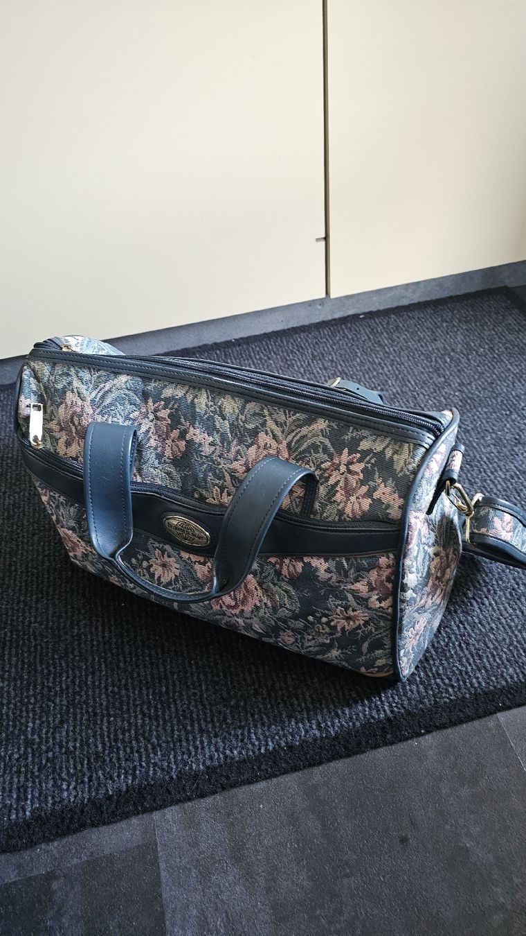 Taschen für Damen: Vintage Tasche – Gebraucht aus Trimbach von Crash777
