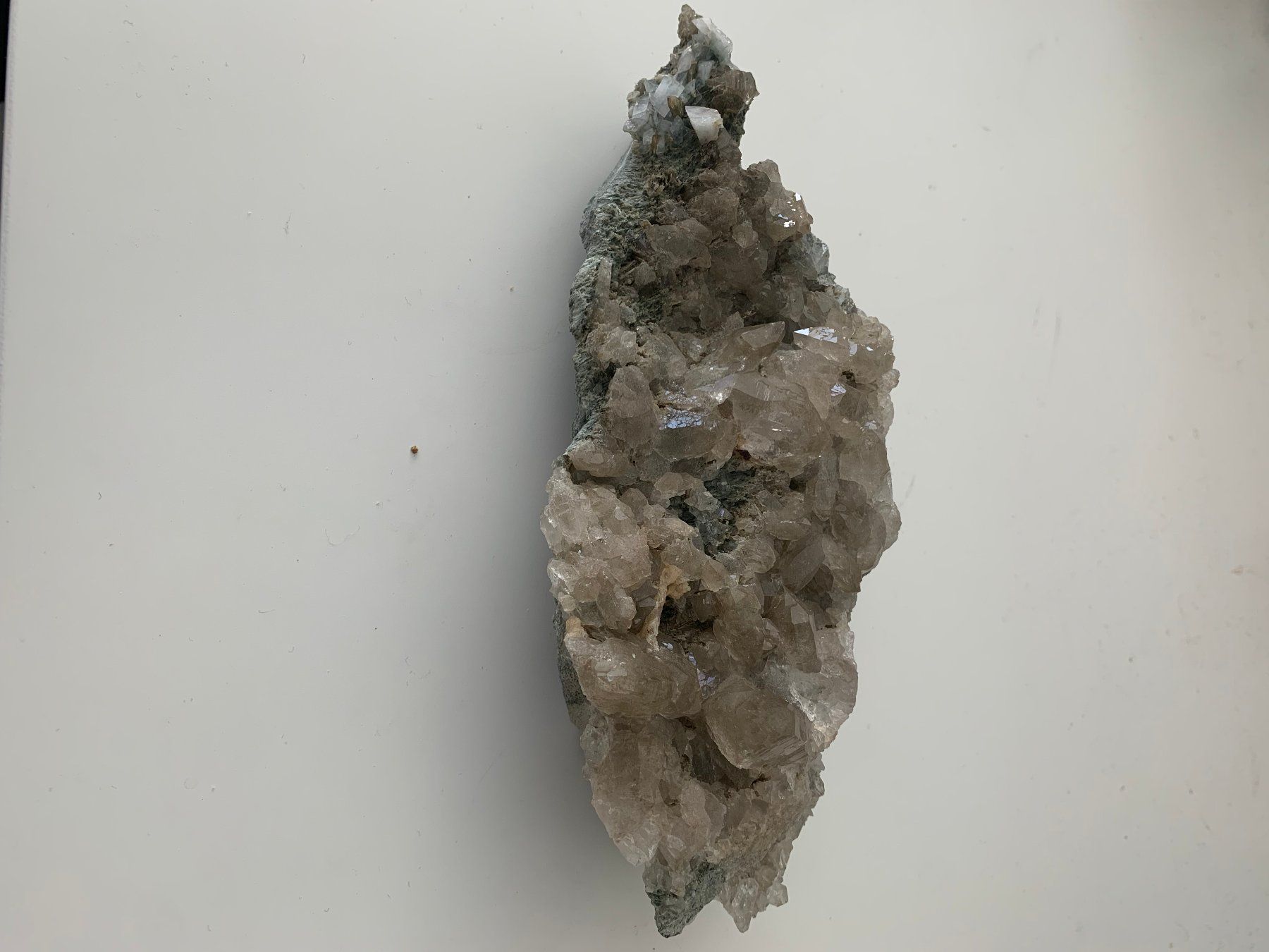 Minerali & Pietre curative: Rauchquarz-Stufe / Druse auf Matrix – Usato da Ostermundigen venduto da pas_x9nv 3
