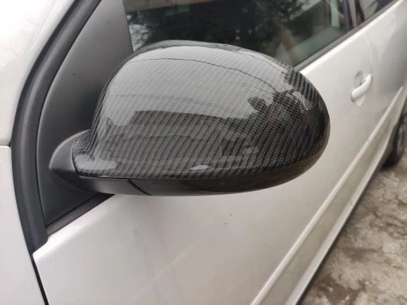 Alle Autoersatzteile: VW Golf 5 Carbon Spiegelkappen – Neu und originalverpackt aus Volketswil von Willis-Autoteile 5