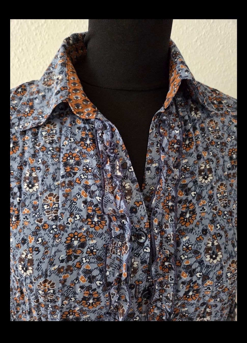 Blusen: Bluse mit Blumenmuster, Gr. 40, guter Zustand!l – Gebraucht aus Ruggell von Malbuntiger01 1