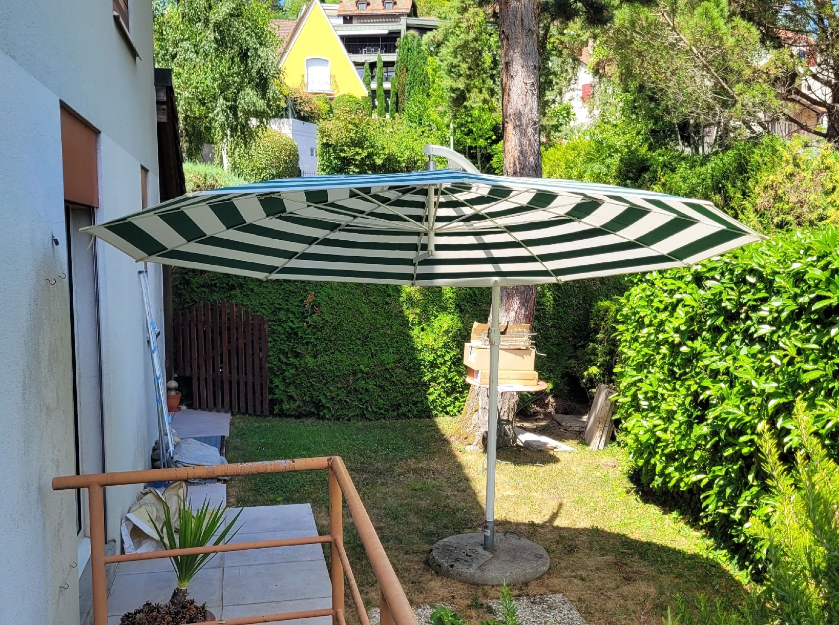 Glatz Parasols: Parasol Glatz Pendalex, diamètre 3m. – D'occasion à Lutry par Telemaque60