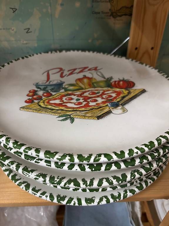Set di piatti: SET PIATTI PER PIZZA – Usato da Zürich venduto da ika_q7dq 1