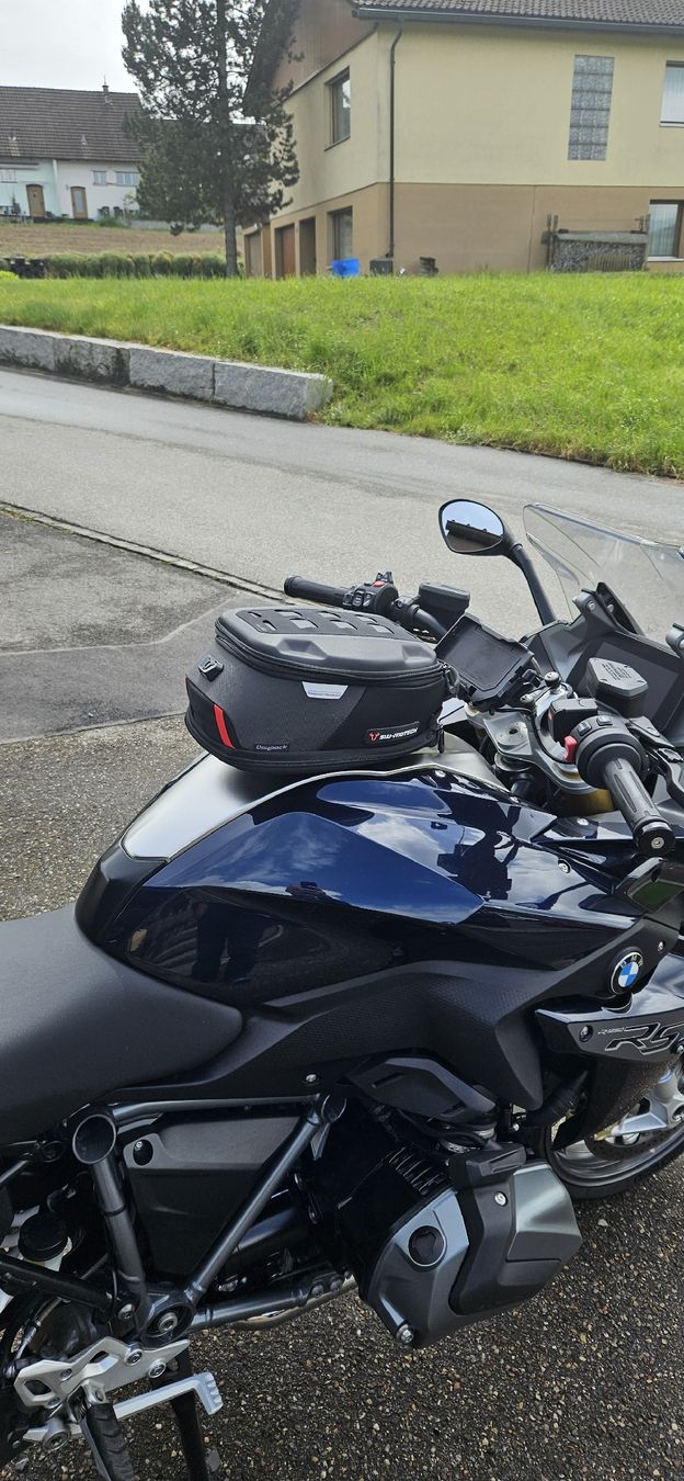 BMW Touring: Bmw R1250Rs – Usato da Menziken venduto da kst_p5l2 4