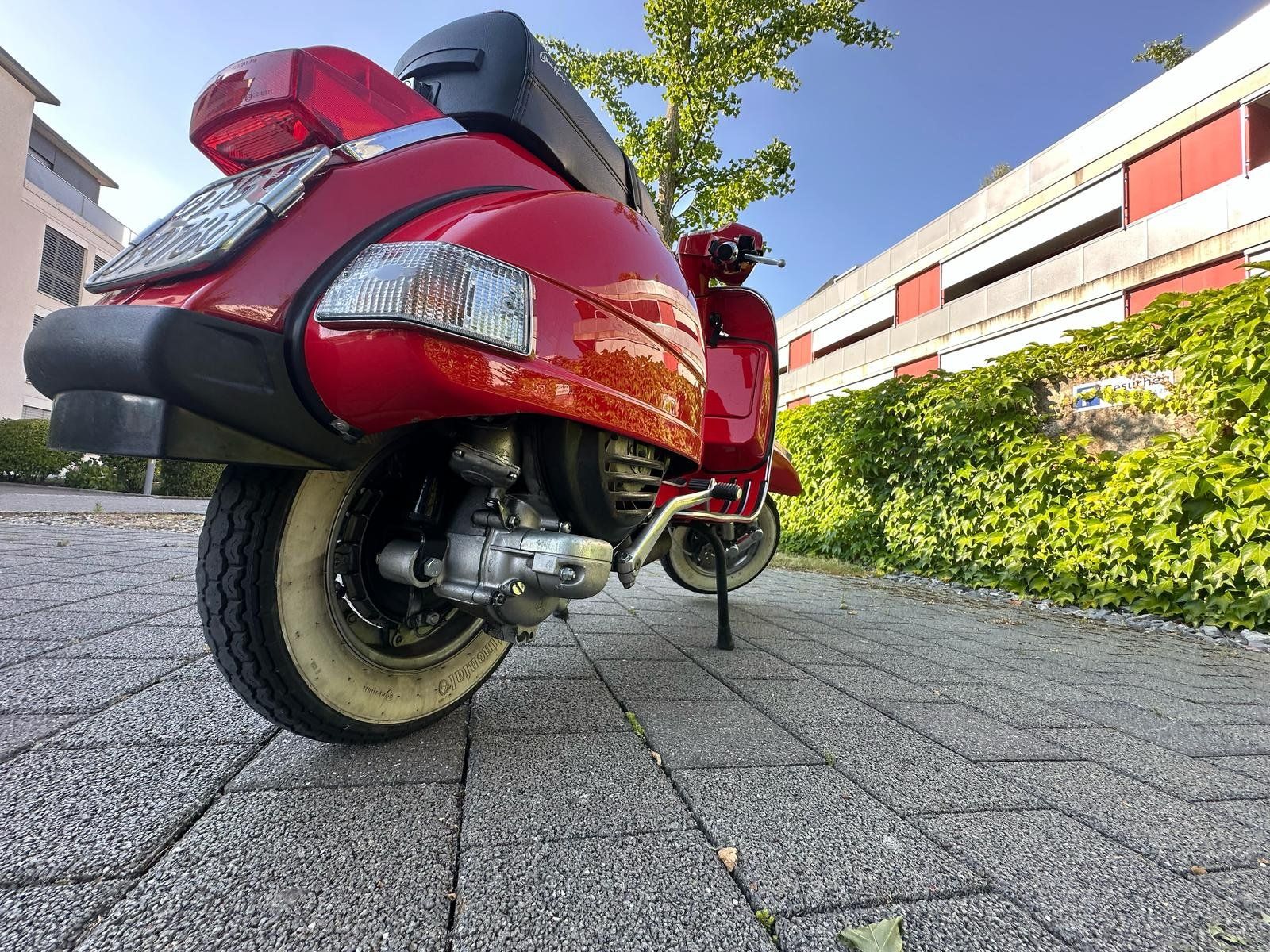 Vespa Scooter: Vespa PX 125 – Usato da Zürich venduto da FortySixGmbH 1