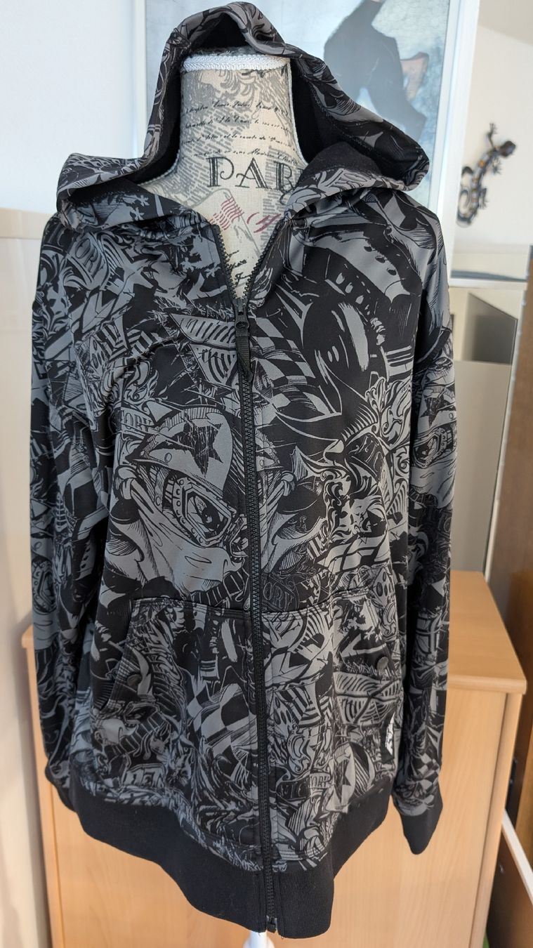 Jacken: Jacke mit Kapuze Gr. M - Victory – Gebraucht aus Untervaz von Lyraia 1