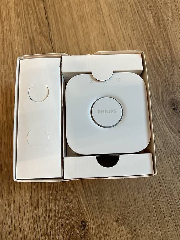 Lampade: Bridge Philips Hue – Usato da Bovernier venduto da NicoNiarf 1
