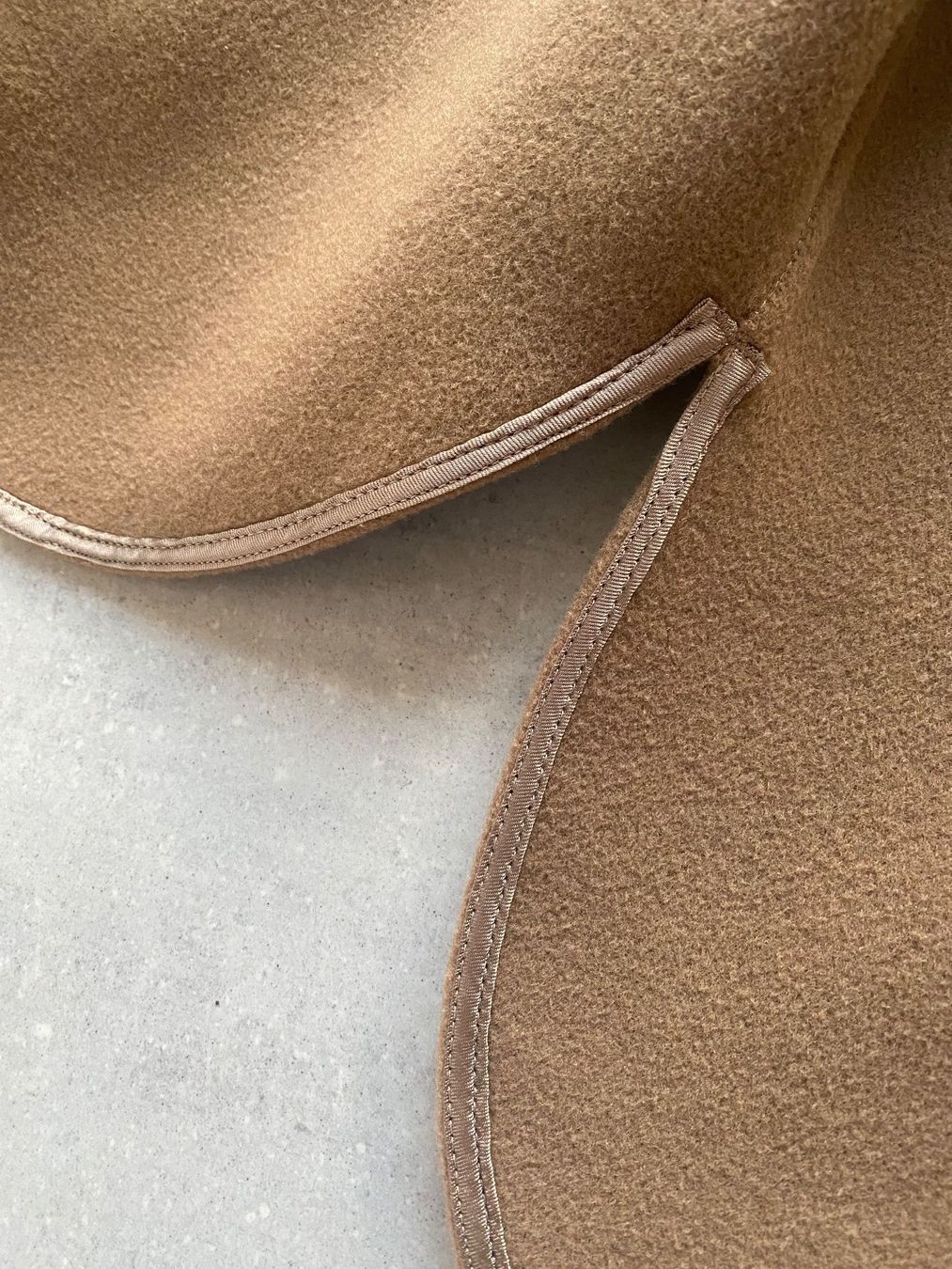 Closed Blusen: CLOSED Double-faced overshirt camel (Grösse M) – Gebraucht aus Uetikon am See von cristalllina 1