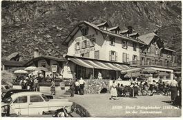 SUSTEN Hotel Restaurant Steingletscher - Oldtimer, Auto