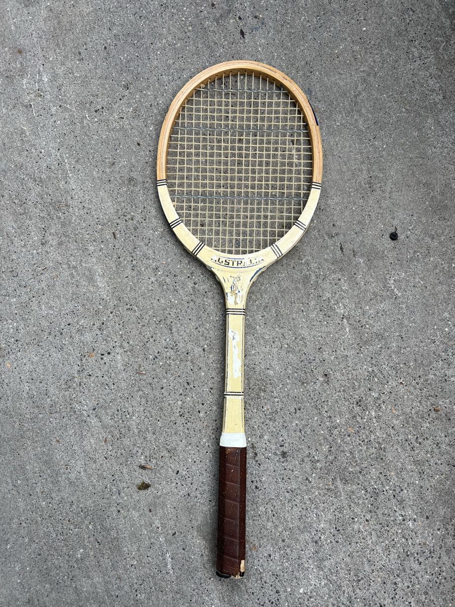 Racchette: Antiker Tennisschläger – Usato da Solothurn venduto da Spicar