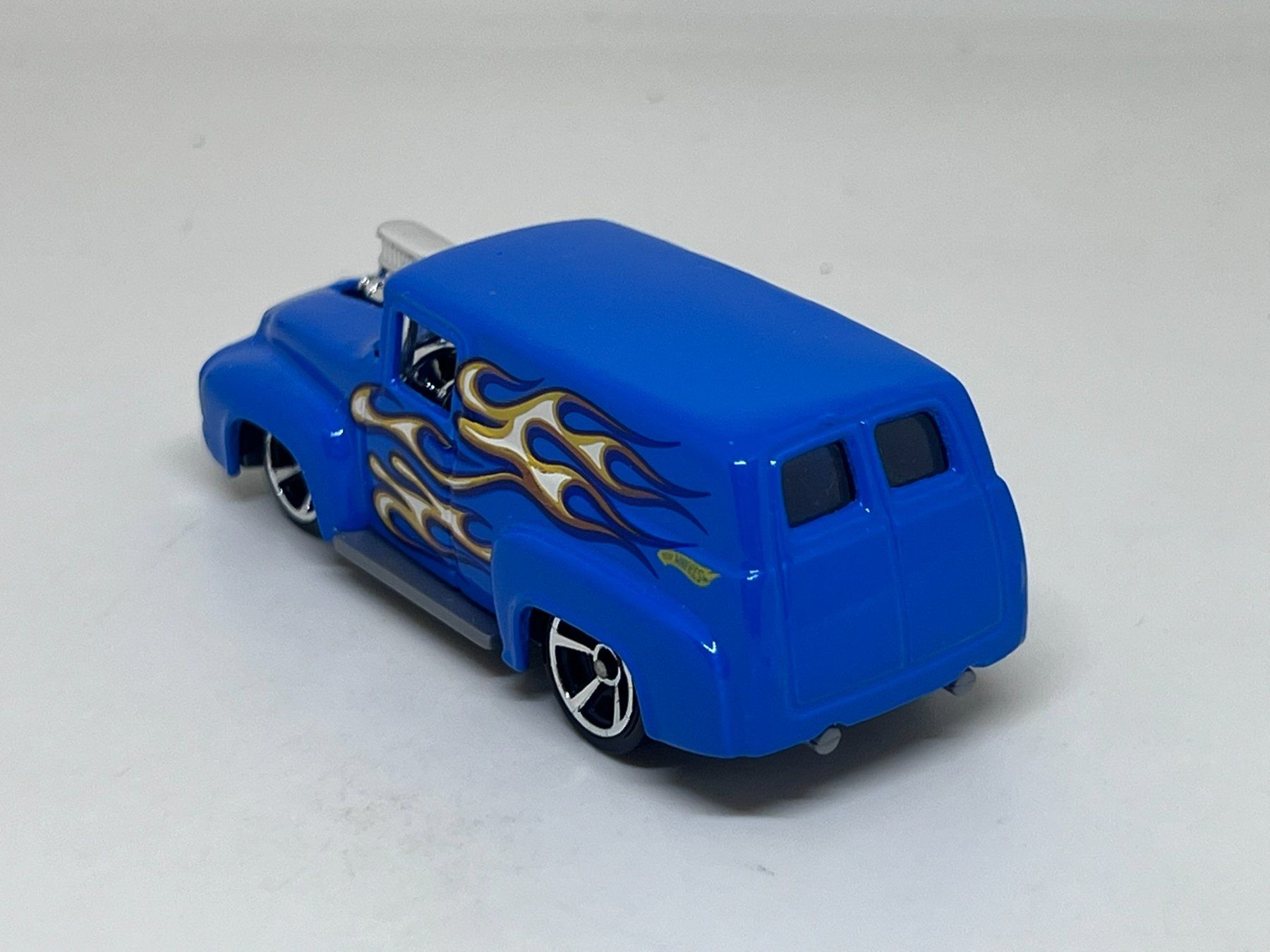 Hot Wheels Modellini d'auto: Hot Wheels '56 Ford – Nuovo (secondo la descrizione) da Wildegg venduto da LaaBoutique 2
