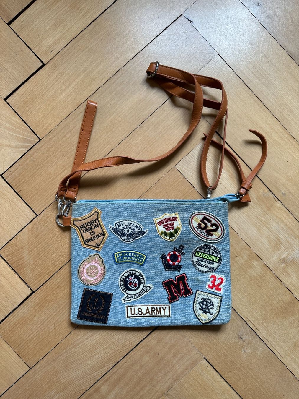 Borse da donna: CLUE - Jeans Umhängetasche Clutch – Usato da Zürich venduto da Diazaio