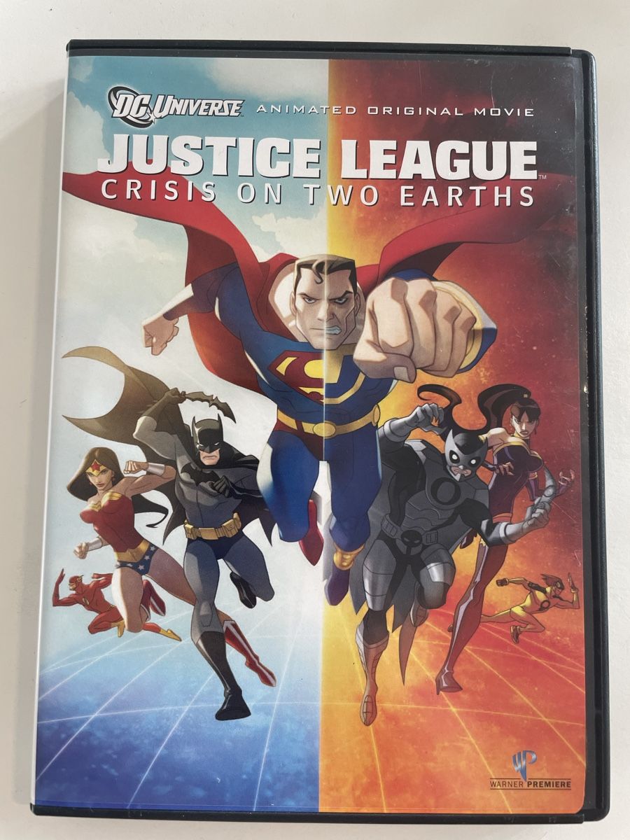 Tutti i DVDs: Justice League, Crisis on two earths, DVD – Usato da Zürich venduto da Bomboo