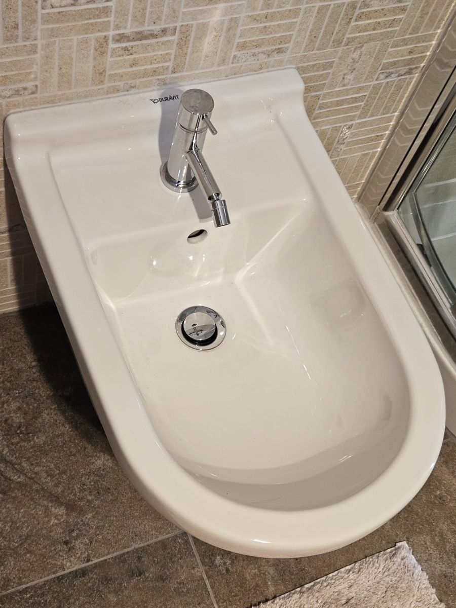 Duravit WC: Neuwertige Bidets zu verkaufen – Nuovo (secondo la descrizione) da Wollerau venduto da Vivi_02 1