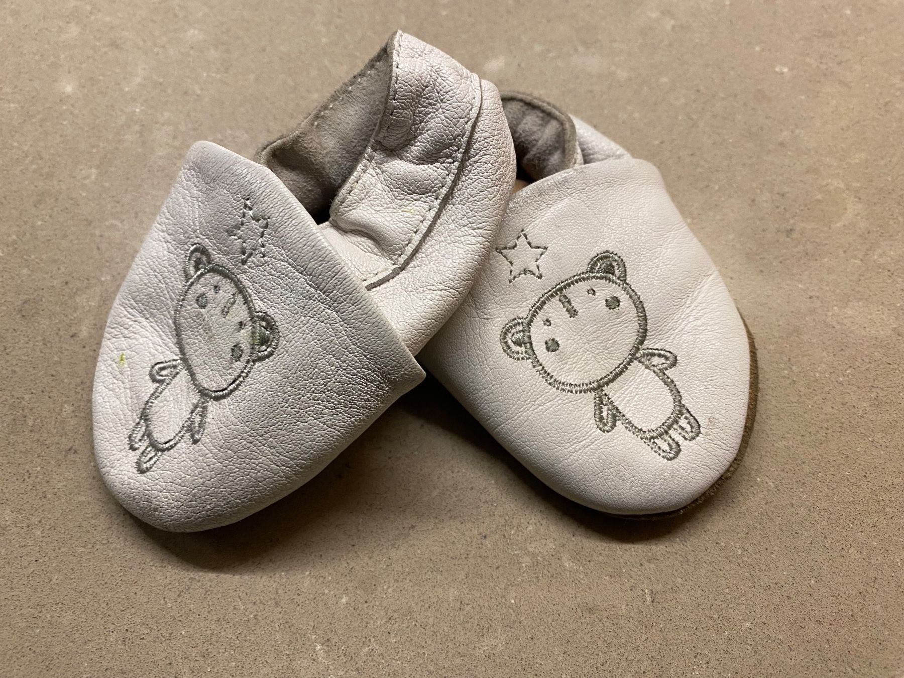 Vertbaudet Scarpe per ragazzi: Baby-Lederfinkli, 11cm, vertbaudet – Usato da Bassersdorf venduto da TB01011
