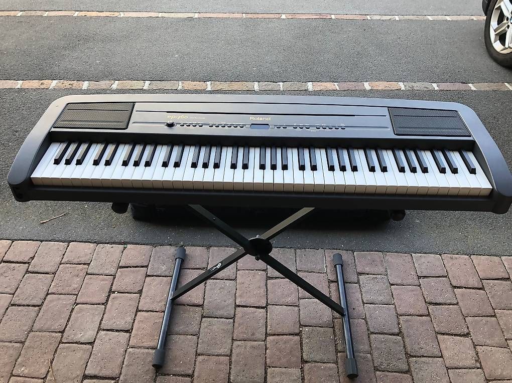 Musikinstrumente: Piano numérique Roland – Gebraucht aus Founex von PitchVD