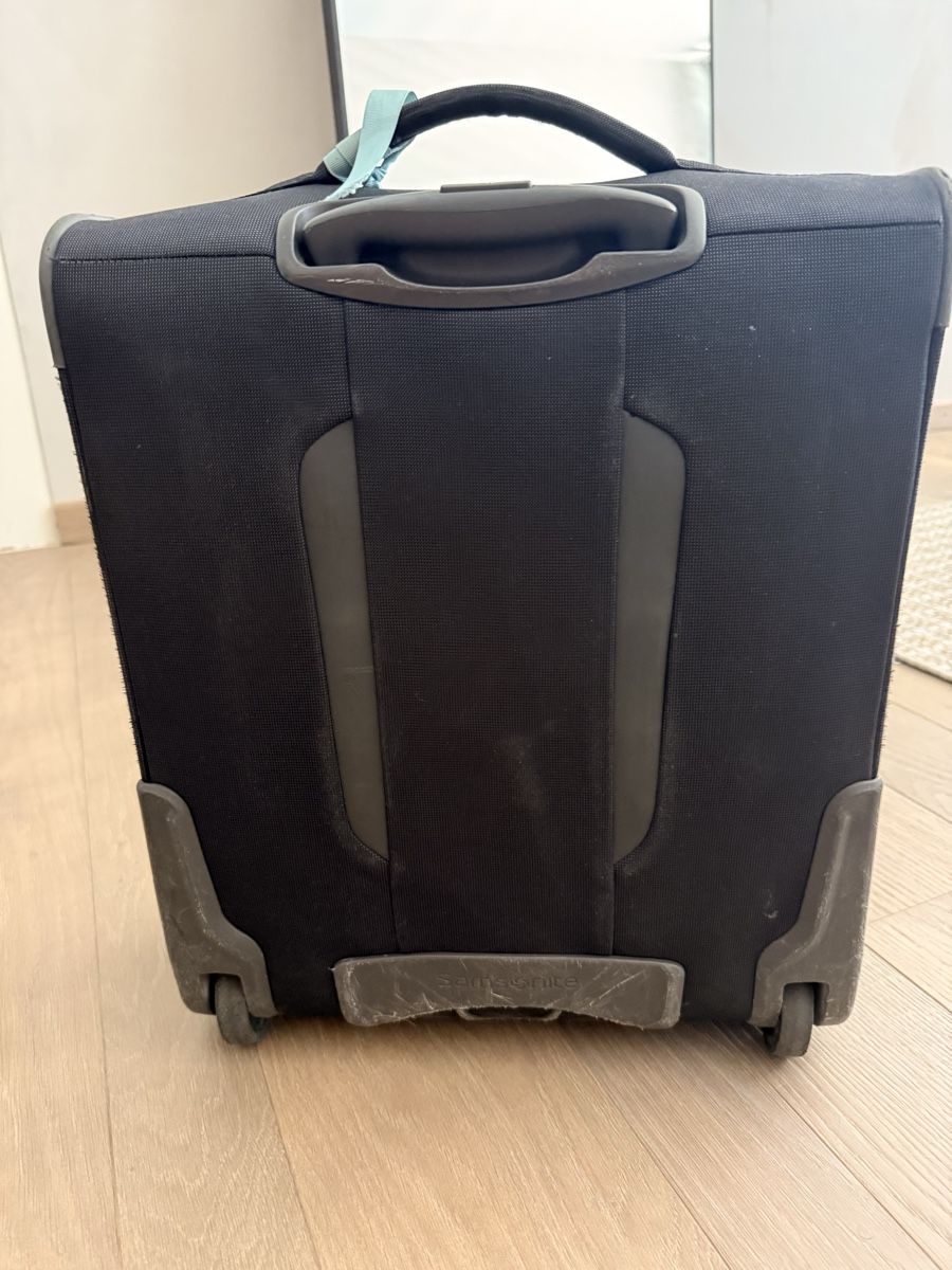 Samsonite Valigie: Samsonite trolley suitcase black used condition – Usato da Meilen venduto da tan_v628 2